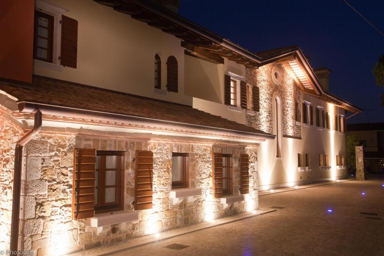 Wine Resort Luisa Mariano del Friuli ภายนอก รูปภาพ