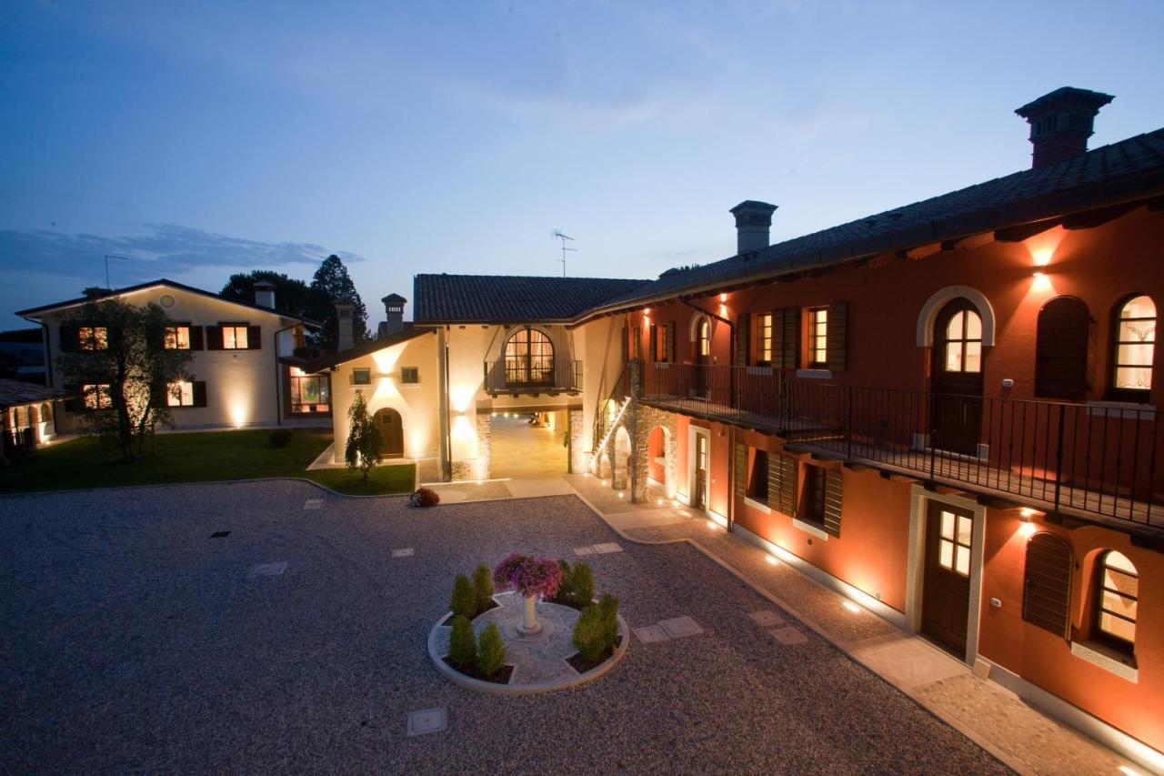Wine Resort Luisa Mariano del Friuli ภายนอก รูปภาพ