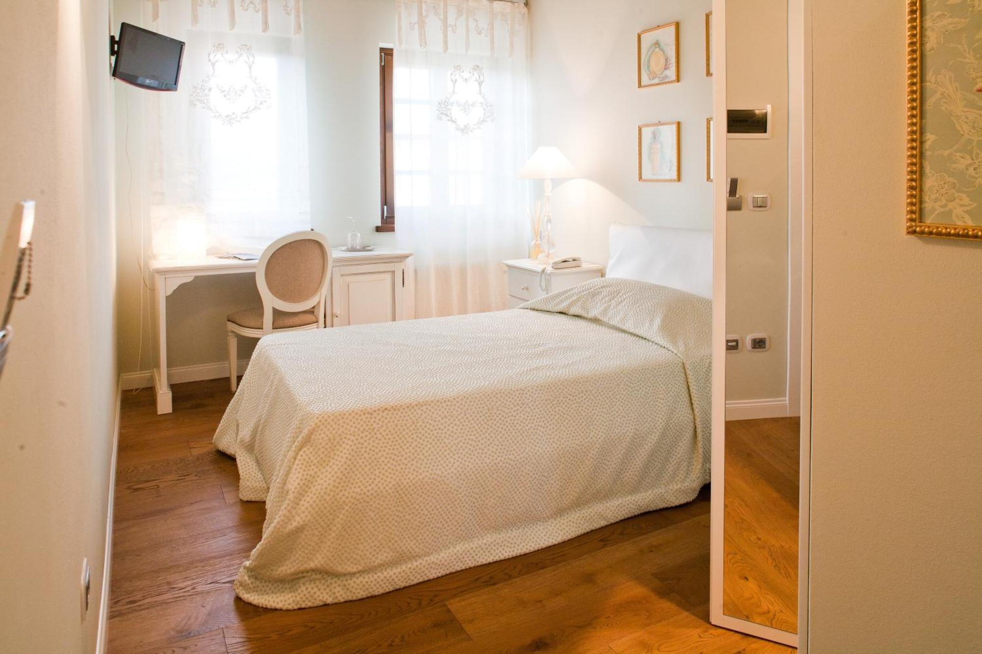 Wine Resort Luisa Mariano del Friuli ภายนอก รูปภาพ