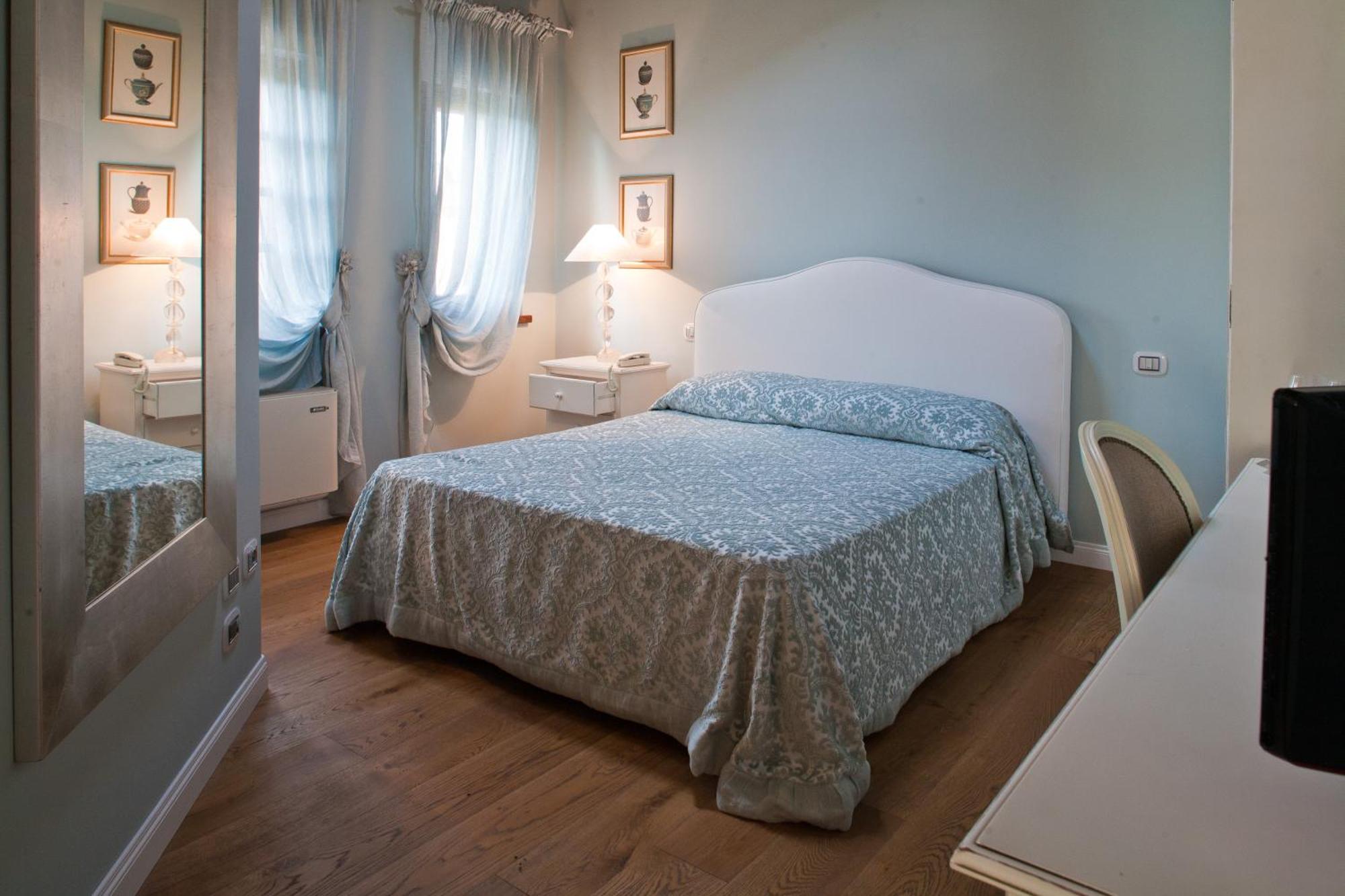 Wine Resort Luisa Mariano del Friuli ภายนอก รูปภาพ