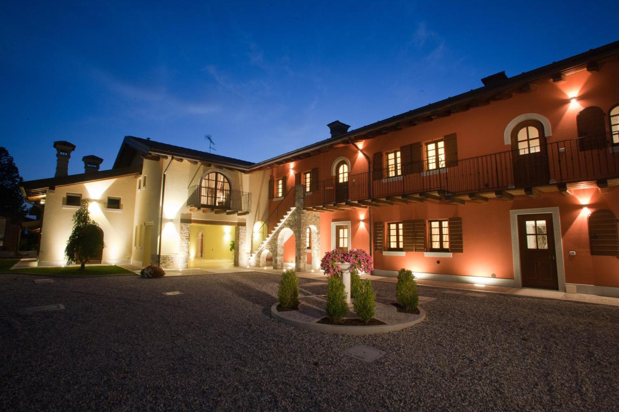 Wine Resort Luisa Mariano del Friuli ภายนอก รูปภาพ