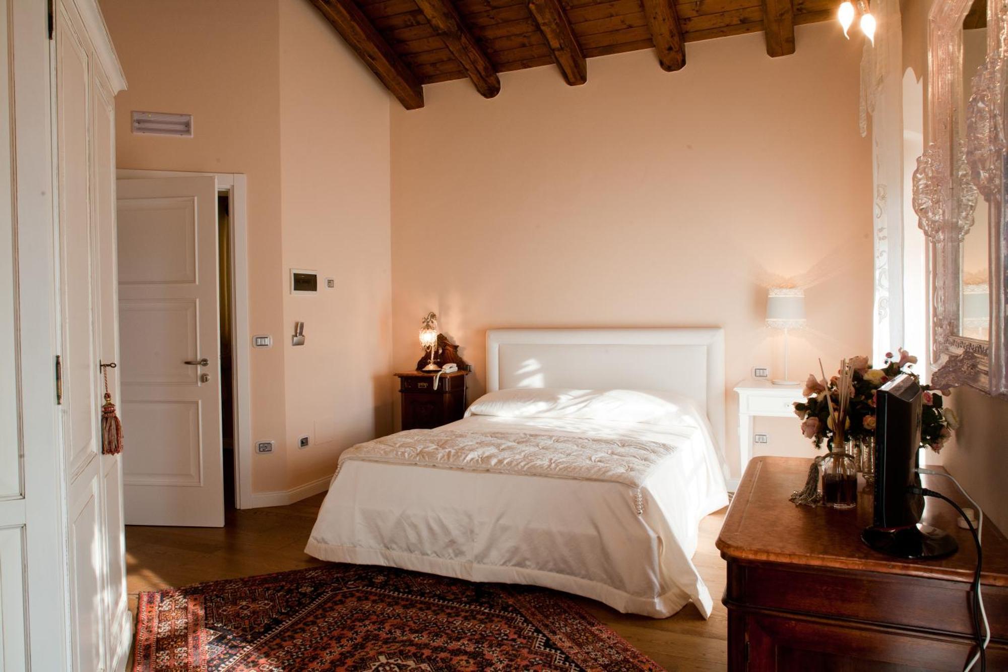 Wine Resort Luisa Mariano del Friuli ภายนอก รูปภาพ