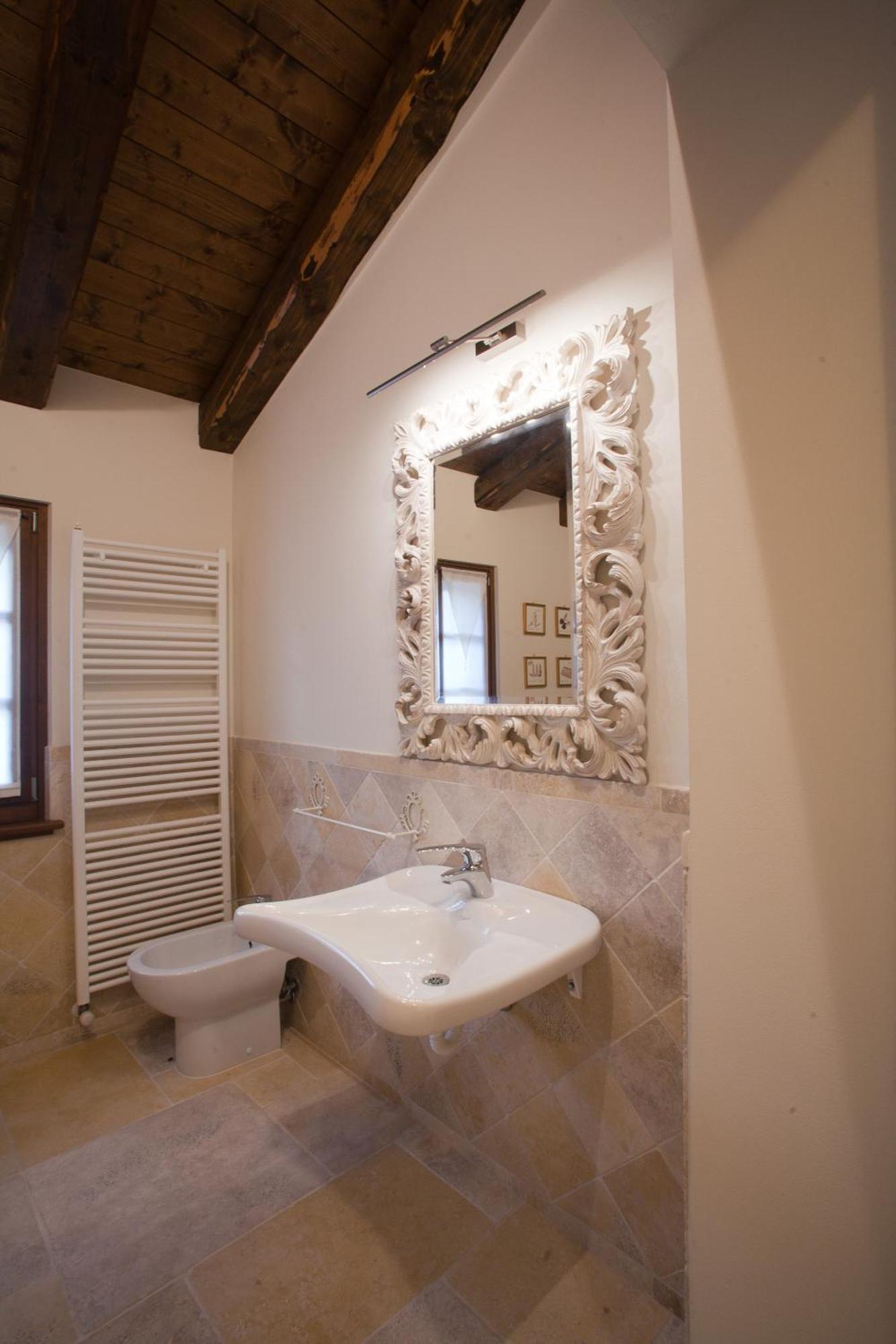 Wine Resort Luisa Mariano del Friuli ภายนอก รูปภาพ